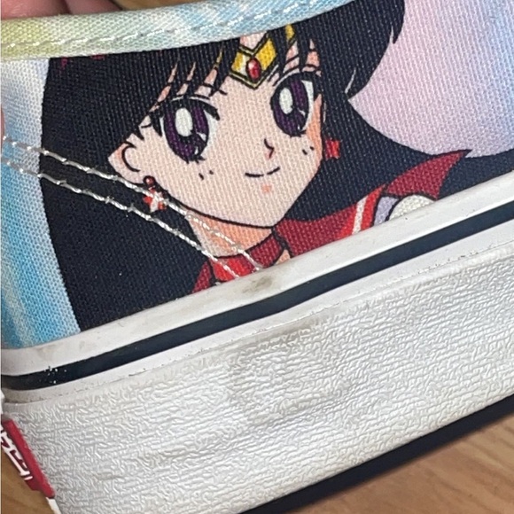 Sailor Moon Vans size 9.5 multicolor - Picture 4 of 5
